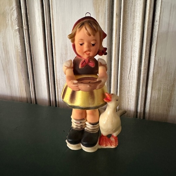 VINTAGE, KURT S ADLER, COLORFUL, PLASTIC HUMMEL LIKE CHRISTMAS ORNAMENT. 4 1/4”H - Picture 9 of 9